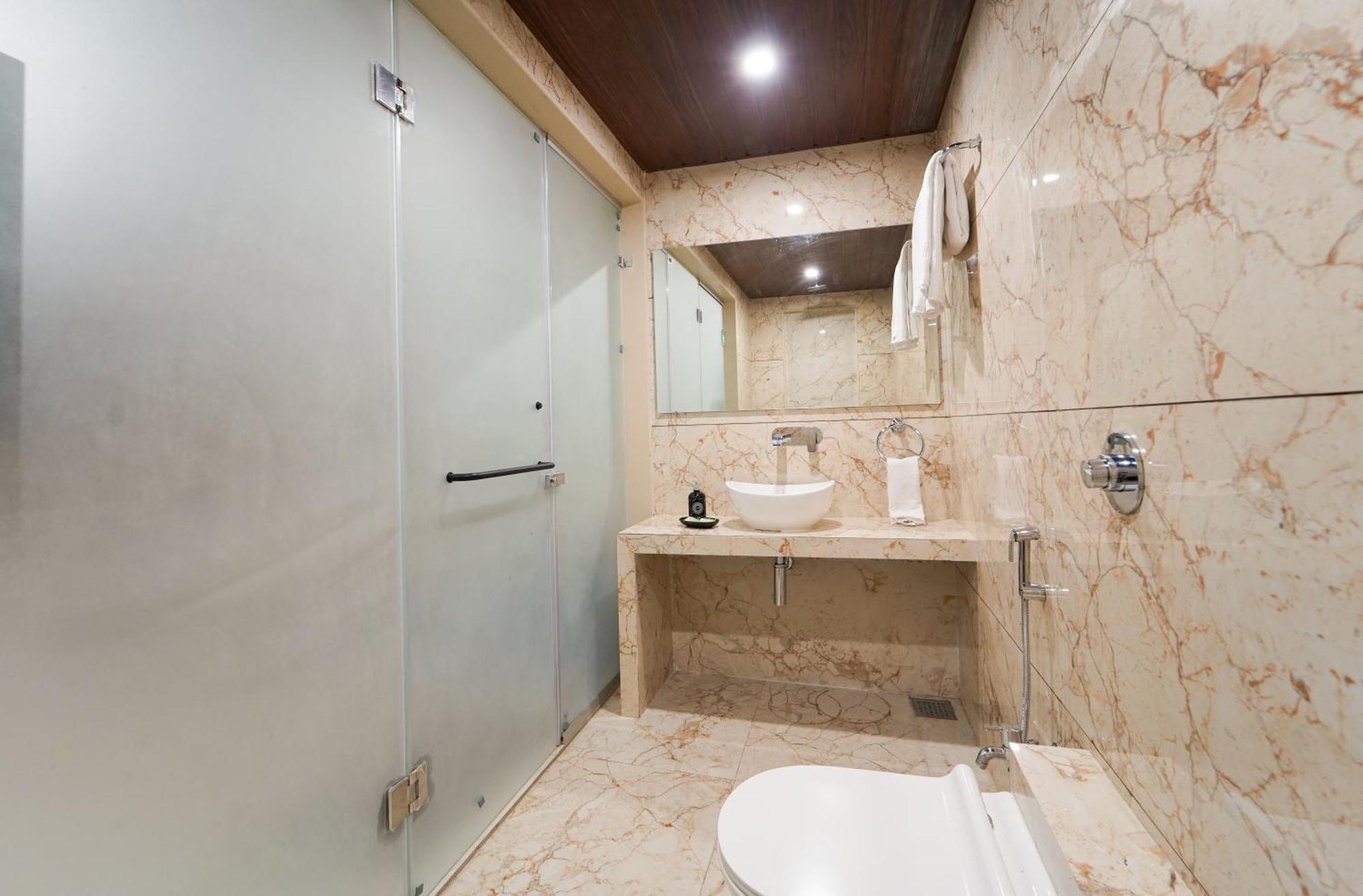 Mahābaleshwar Hotel Bright Star מראה חיצוני תמונה