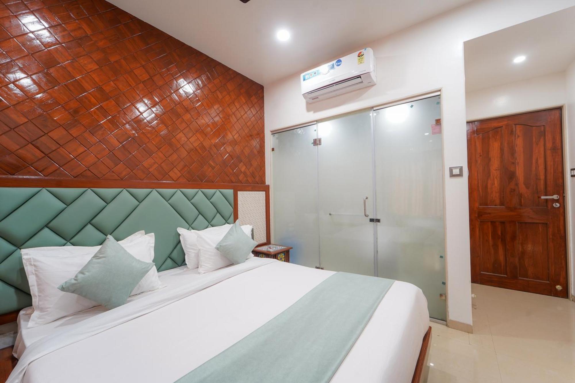 Mahābaleshwar Hotel Bright Star מראה חיצוני תמונה