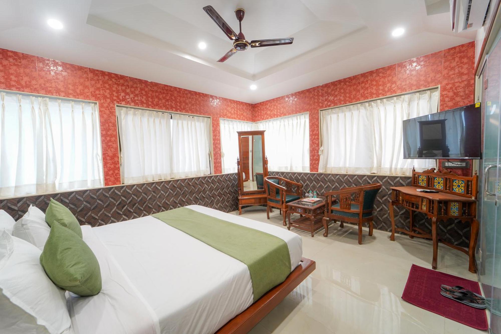 Mahābaleshwar Hotel Bright Star מראה חיצוני תמונה